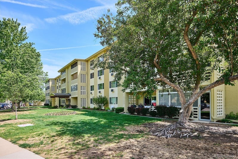 610 Alton Way #11A, Denver, CO 80247