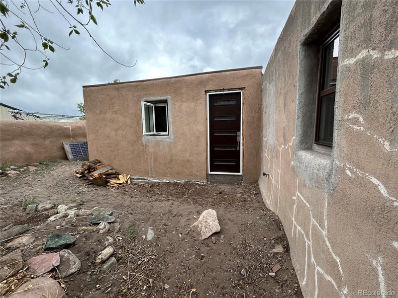 321 Palisade Ct, Moffat, CO 81143