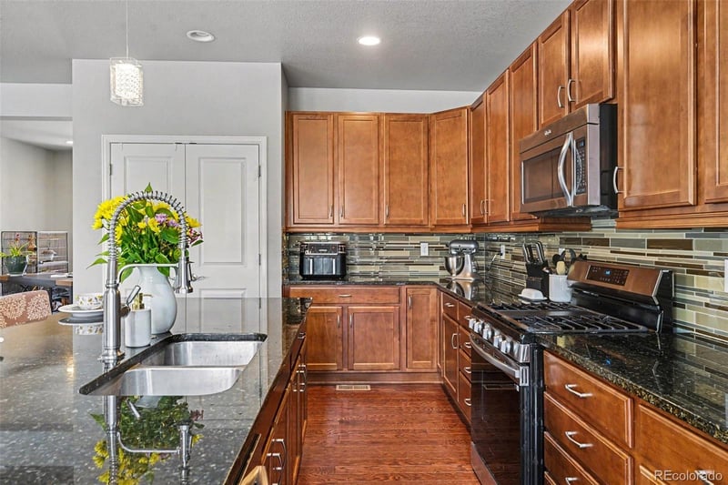 3787 Ghost Dance Dr, Castle Rock, CO 80108