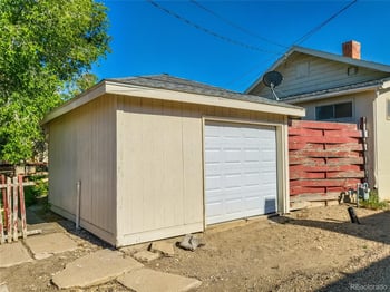 113 3rd St, La Junta, CO 81050