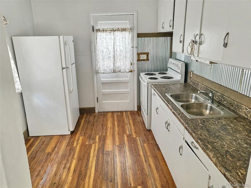 212 Cimarron , La Junta, CO 81050