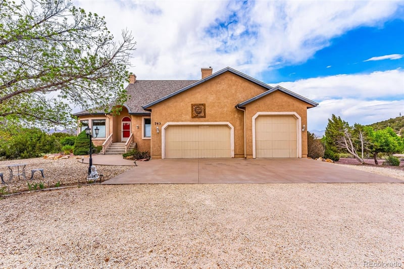 743 Cr 143 , Canon City, CO 81212