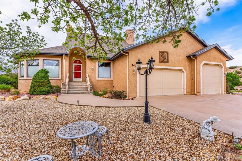 743 Cr 143 , Canon City, CO 81212