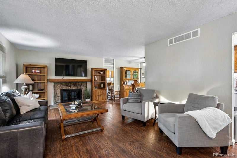 15671 Jefferson Ave, Aurora, CO 80013