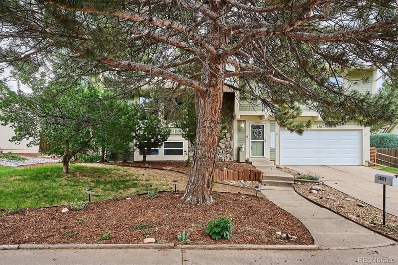 15671 Jefferson Ave, Aurora, CO 80013