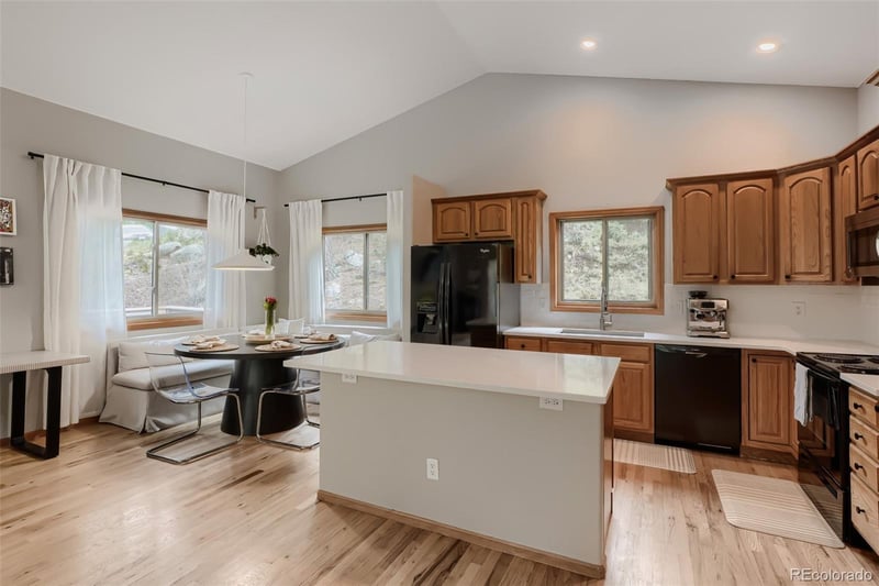 32292 Lodgepole Dr, Evergreen, CO 80439