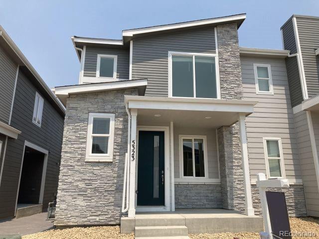 5323 Spalding Pl, Longmont, CO 80504