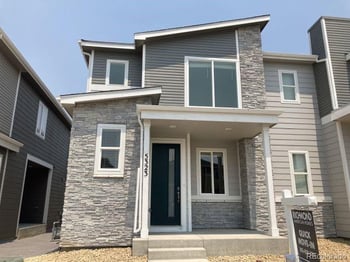 5323 Spalding Pl, Longmont, CO 80504