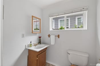 2220 East St, Golden, CO 80401