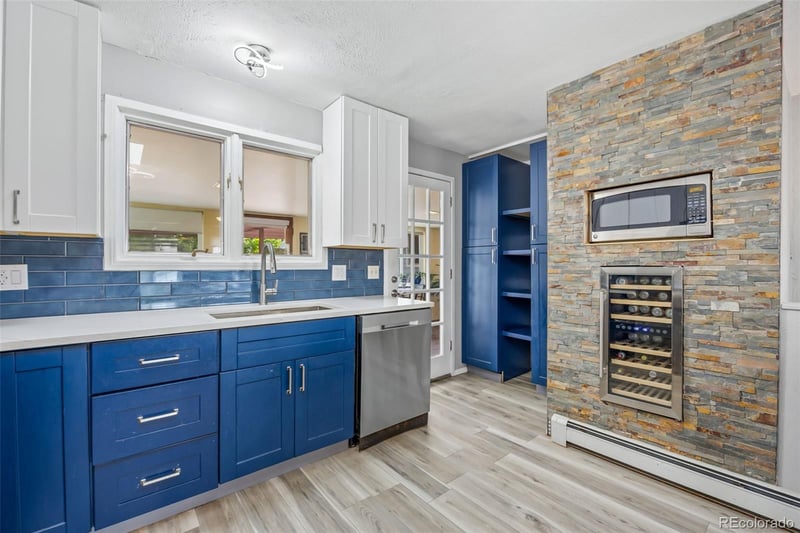 6408 Louthan St, Littleton, CO 80120
