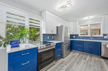 6408 Louthan St, Littleton, CO 80120