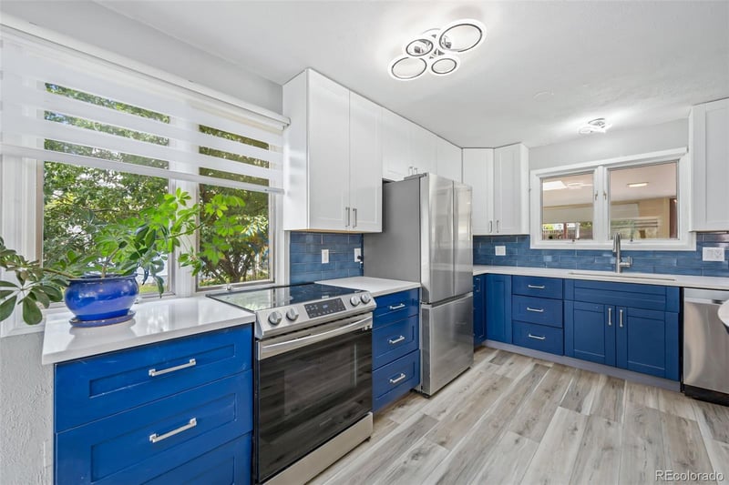 6408 Louthan St, Littleton, CO 80120