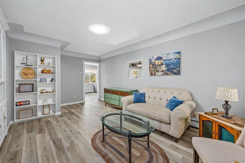6408 Louthan St, Littleton, CO 80120