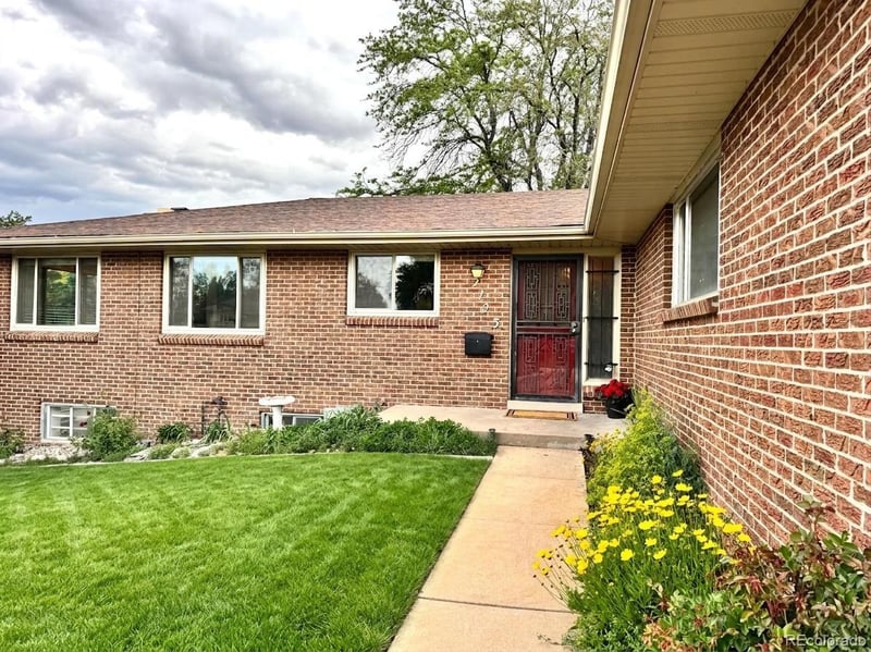 2723 Fenton St, Denver, CO 80227