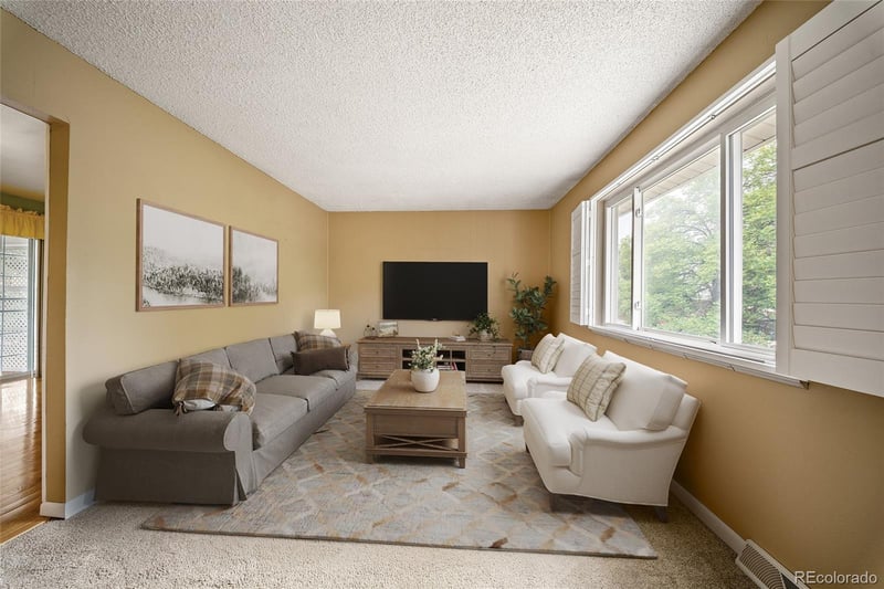 1115 Ouray St, Aurora, CO 80011