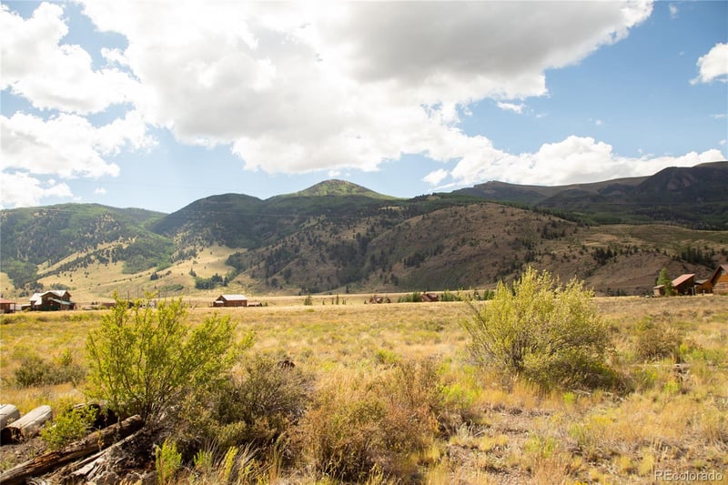 341 Spruce Dr, Creede, CO 81130