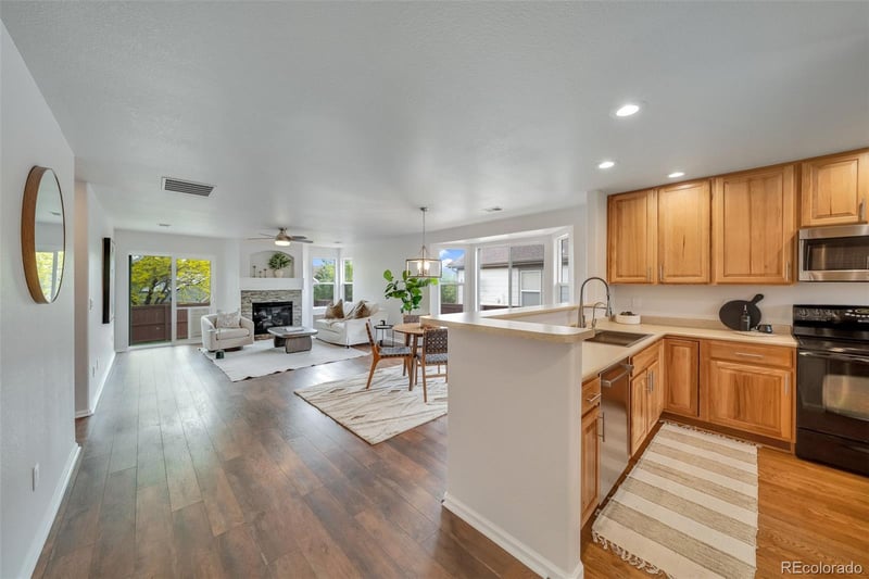 16184 105th Ave, Commerce City, CO 80022