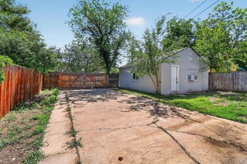 1908 Geneva St, Aurora, CO 80010