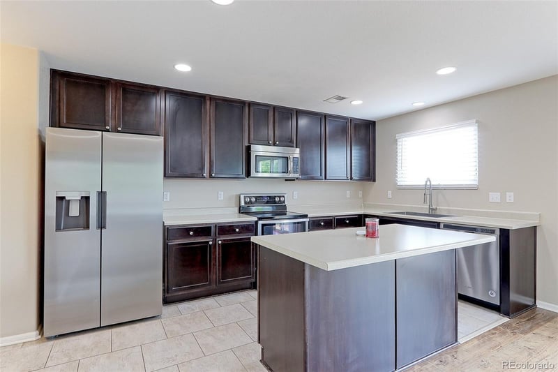 828 Lonewolf Cir, Brighton, CO 80603