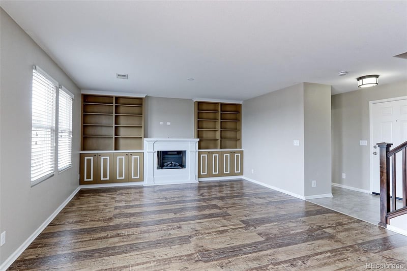 828 Lonewolf Cir, Brighton, CO 80603