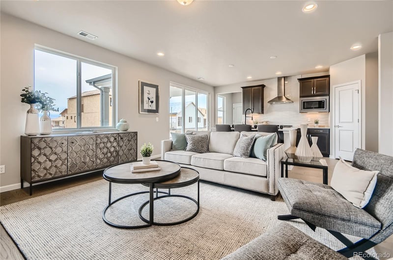 55003 28th Pl, Strasburg, CO 80136