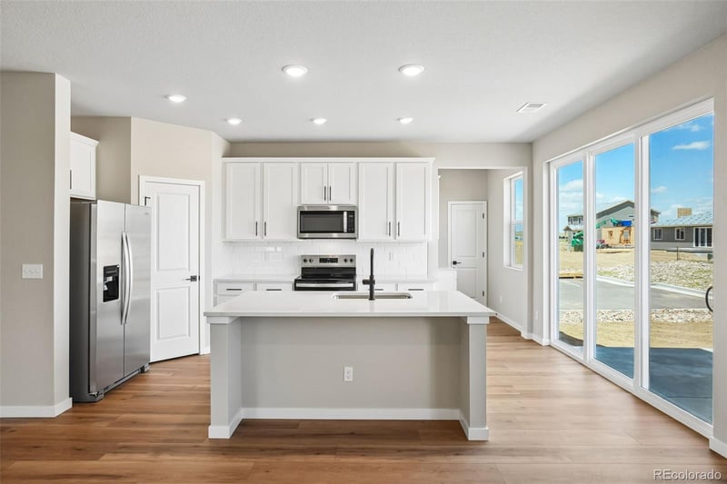 55003 E 28th Pl, Strasburg, CO 80136