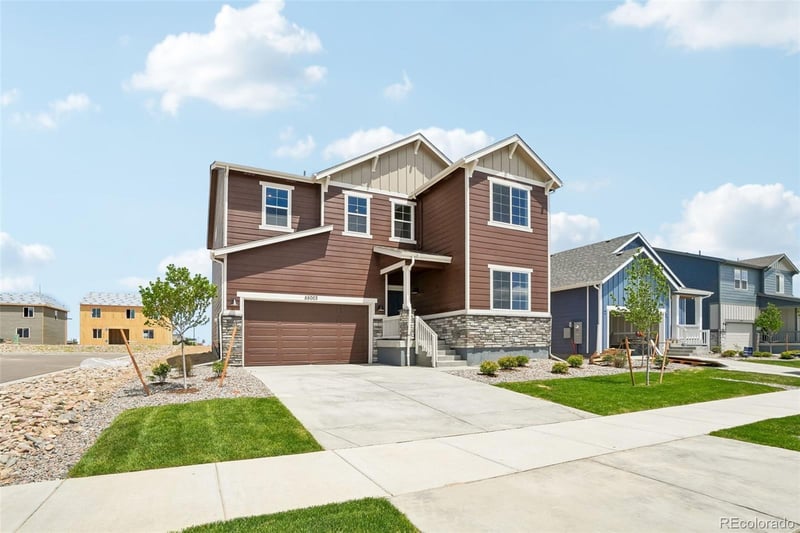 55003 E 28th Pl, Strasburg, CO 80136