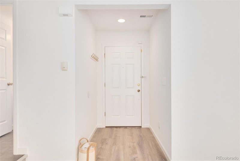 10655 Forester Pl, Longmont, CO 80504