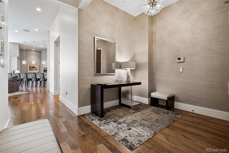250 Columbine St #703, Denver, CO 80206