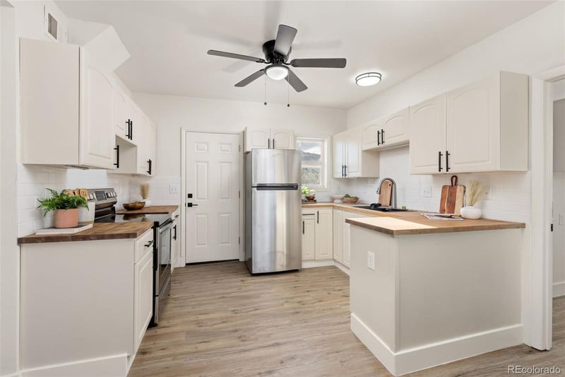 7467 Highway 34 , Loveland, CO 80537