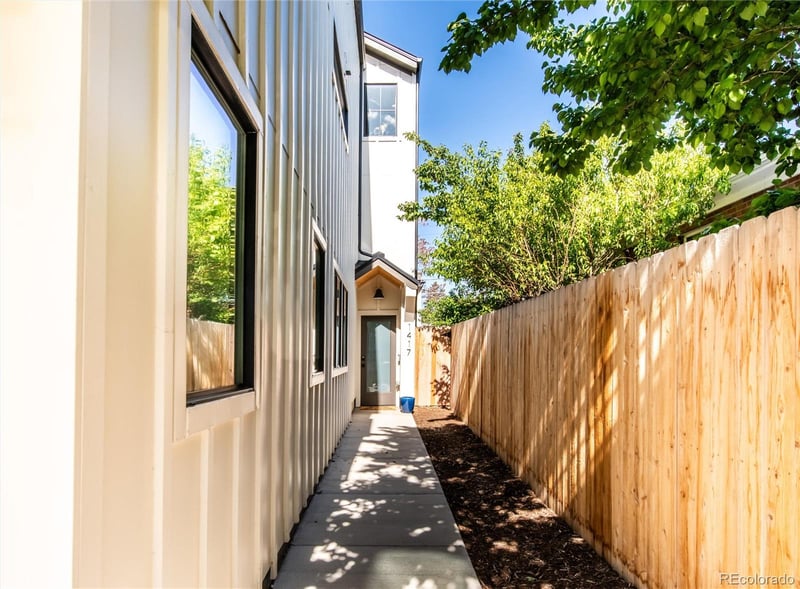 1417 Zenobia St, Denver, CO 80204
