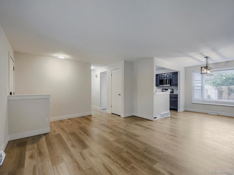 628 S Oswego Ct, Aurora, CO 80012