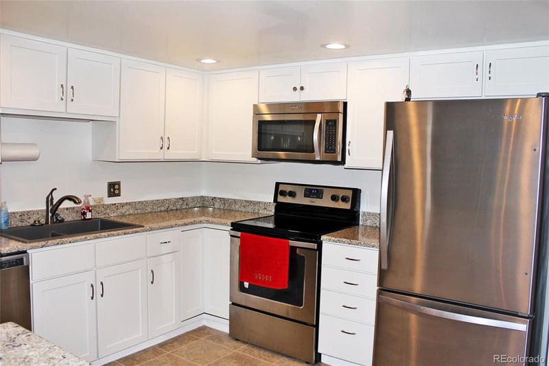 13661 Marina Dr #406, Aurora, CO 80014
