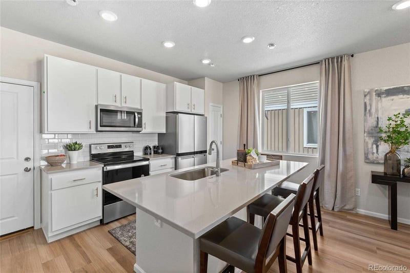 22411 46th Ave, Aurora, CO 80019