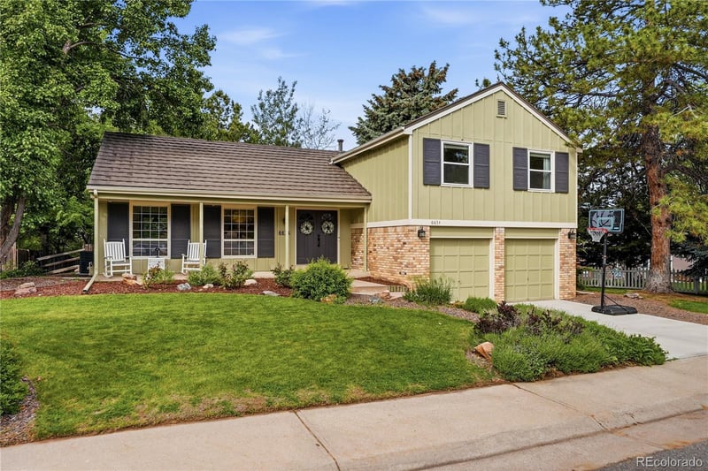 6634 Easter Pl, Centennial, CO 80112