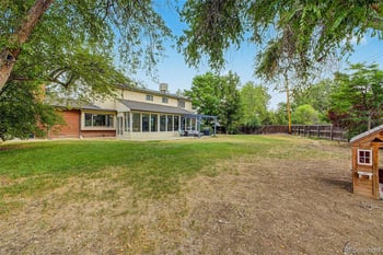 320 Oswego Ct, Aurora, CO 80010