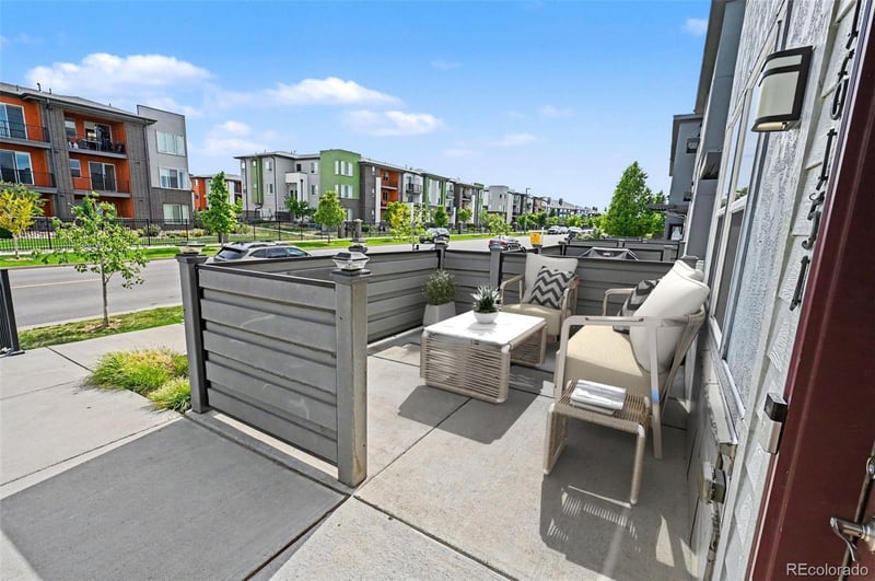 16151 Bolling Dr, Denver, CO 80239