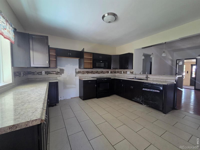 410 Clifton St, Brush, CO 80723