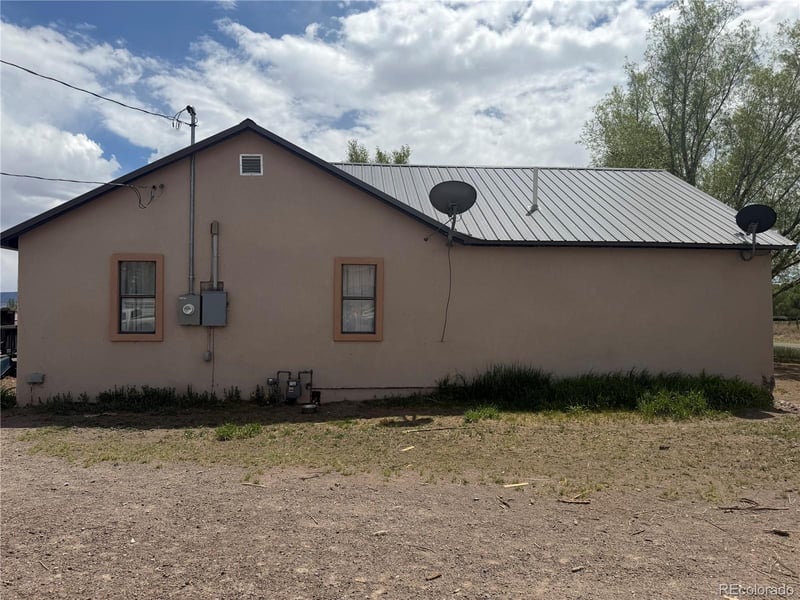 810 Seventh St, Sanford, CO 81151
