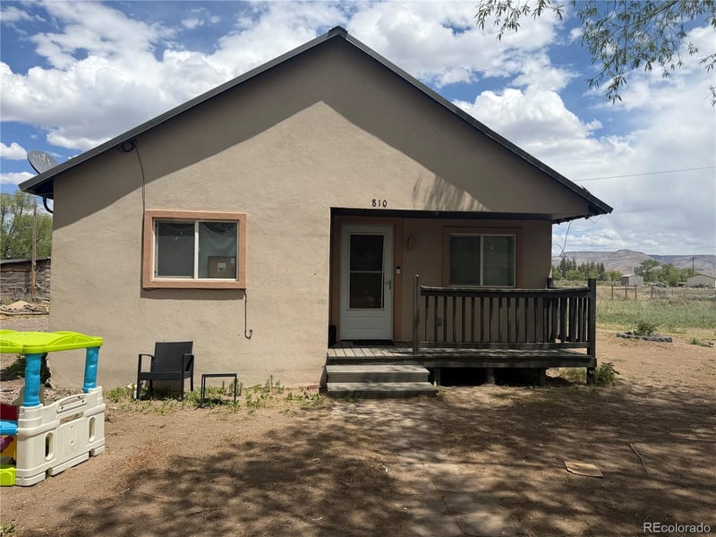810 Seventh St, Sanford, CO 81151