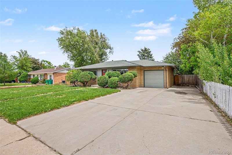 70 Field St, Lakewood, CO 80226