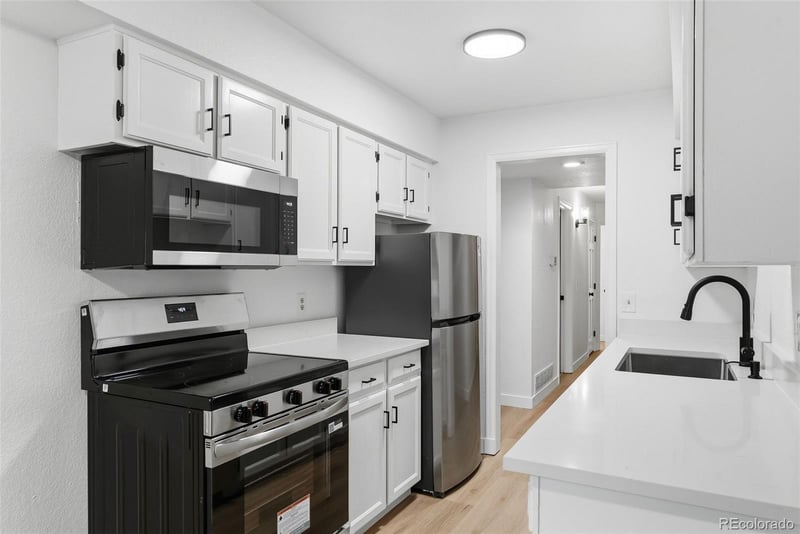 17620 E Loyola Dr #1722R, Aurora, CO 80013