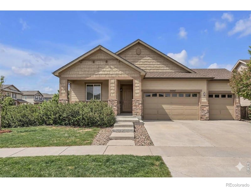 25447 4th Ave, Aurora, CO 80018