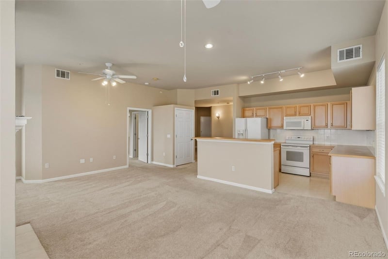 15475 Andrews Dr #412, Denver, CO 80239