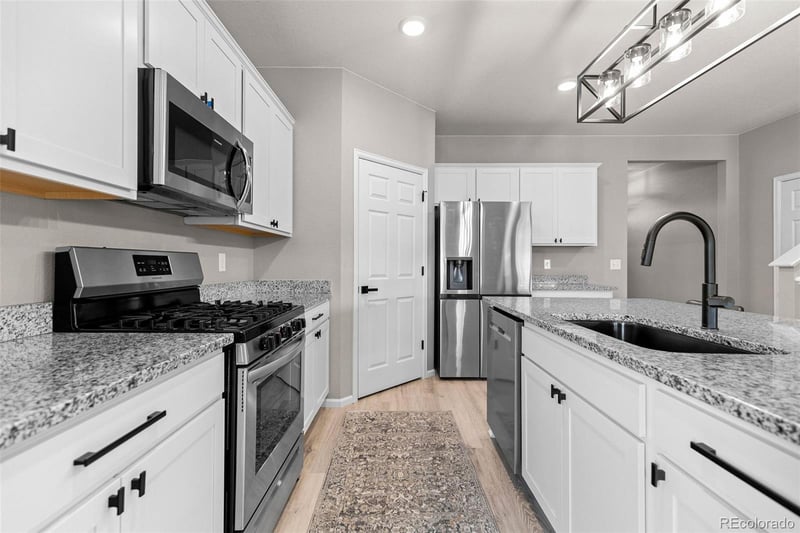 10359 Chinook St, Longmont, CO 80504