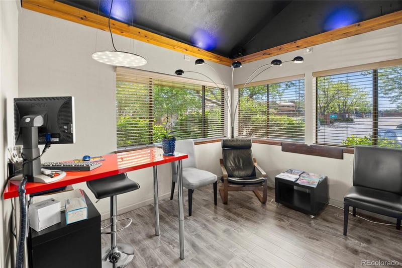 1181 Parker Rd #105, Denver, CO 80231