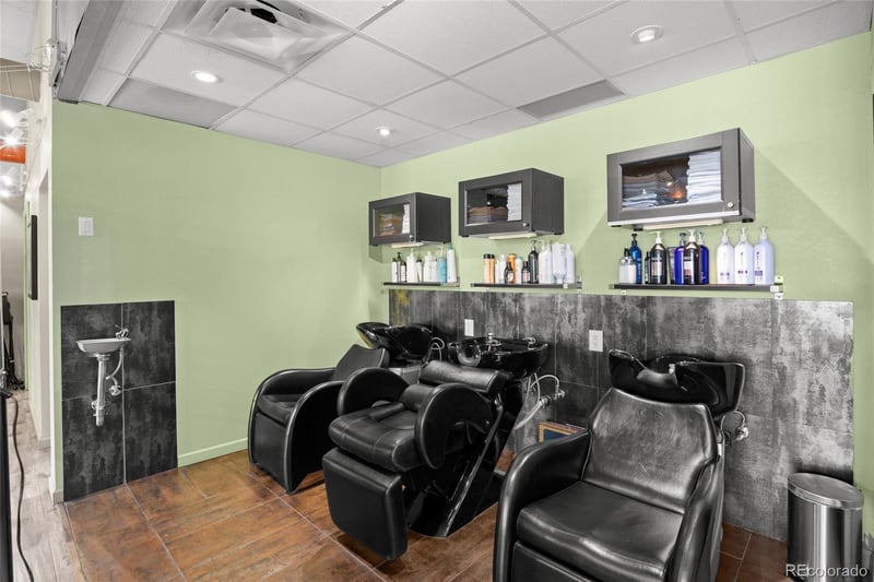 1181 Parker Rd #105, Denver, CO 80231