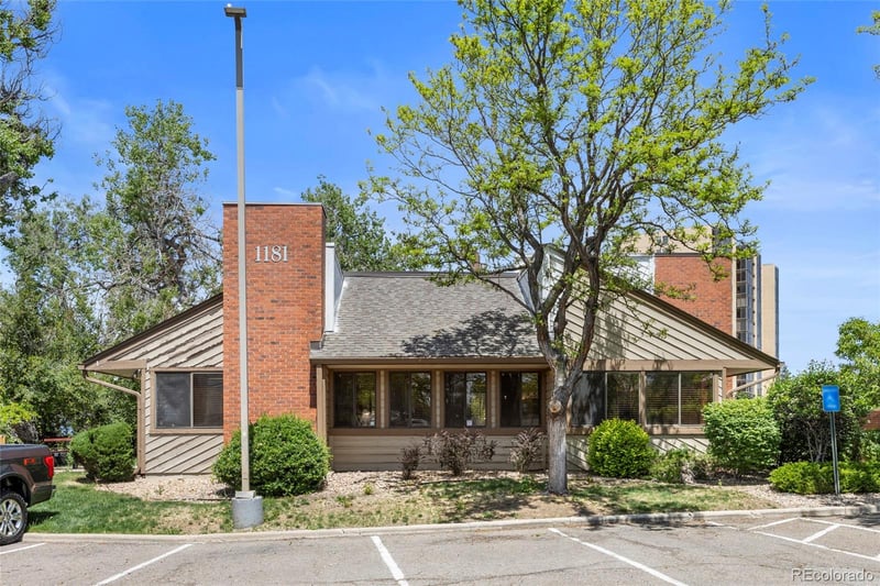 1181 Parker Rd #105, Denver, CO 80231