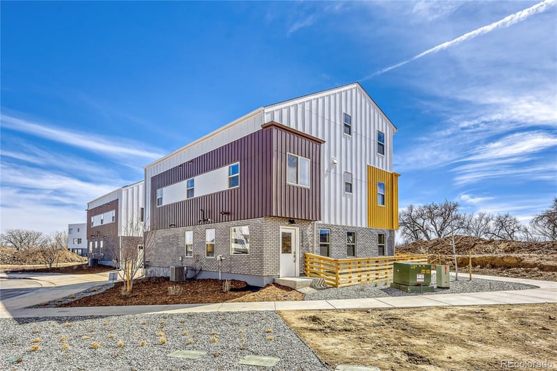 15294 68th Pl, Arvada, CO 80007