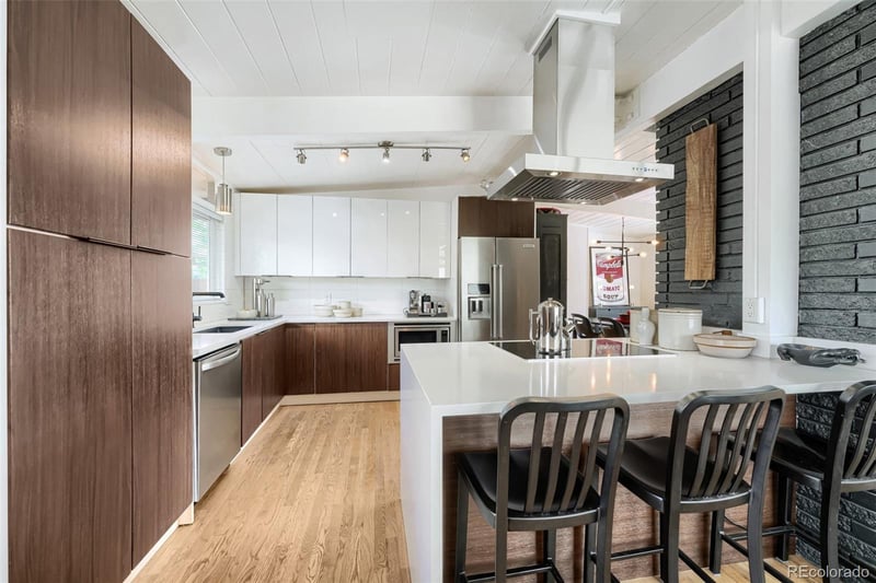 1860 S Holly St, Denver, CO 80222